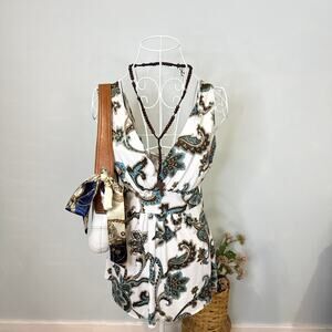 Gorgeous vintage y2k flowy milkmaid babydoll blouse tank top